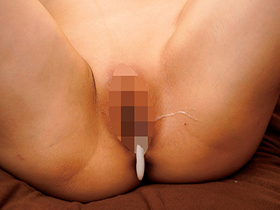 上司の奥さんは清楚に見えて隠れてHなイタズラをしてくる痴女妻だった！？　サンプル画像18